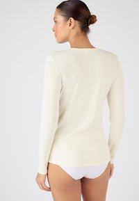 Damart FINE THERMOLACTYL SENSITIVE COL ROND - Longsleeve - blanc