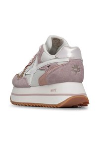 Pink and beige suede sneaker with white mesh accents, a thick white midsole, and a textured rubber outsole. Features a star logo detail.
