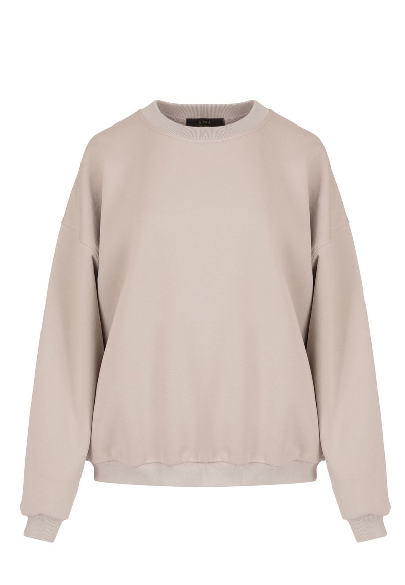 Przesadny beżowy sweter z okrągłym dekoltem, z prążkowanymi mankietami i dolną krawędzią, wykonany z miękkiego materiału, z opadającymi szwami na ramionach.