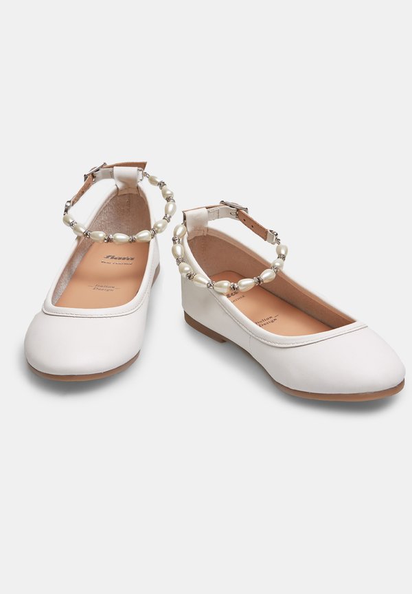 Riemchenballerina – weiß