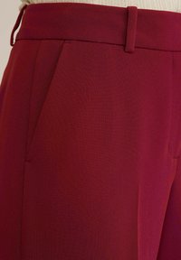 WE Fashion Hlače - red