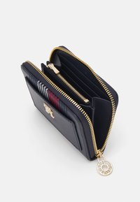 Tommy Hilfiger DISTINCT - Wallet - space blue