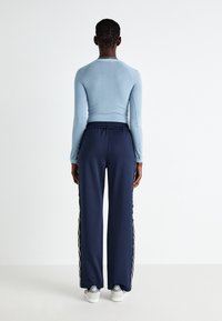 ONLY ONLWARM UP TRACK PANT  - Donji dijelovi trenirke - navy blazer/whitecap/gray