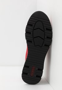 Rieker Baskets basses - red