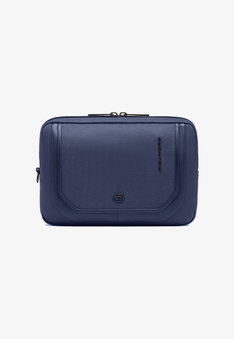 Pochette d'organisateur rectangulaire bleu marine avec tissu texturé, fermeture éclair sur le dessus, et logo noir au centre devant.