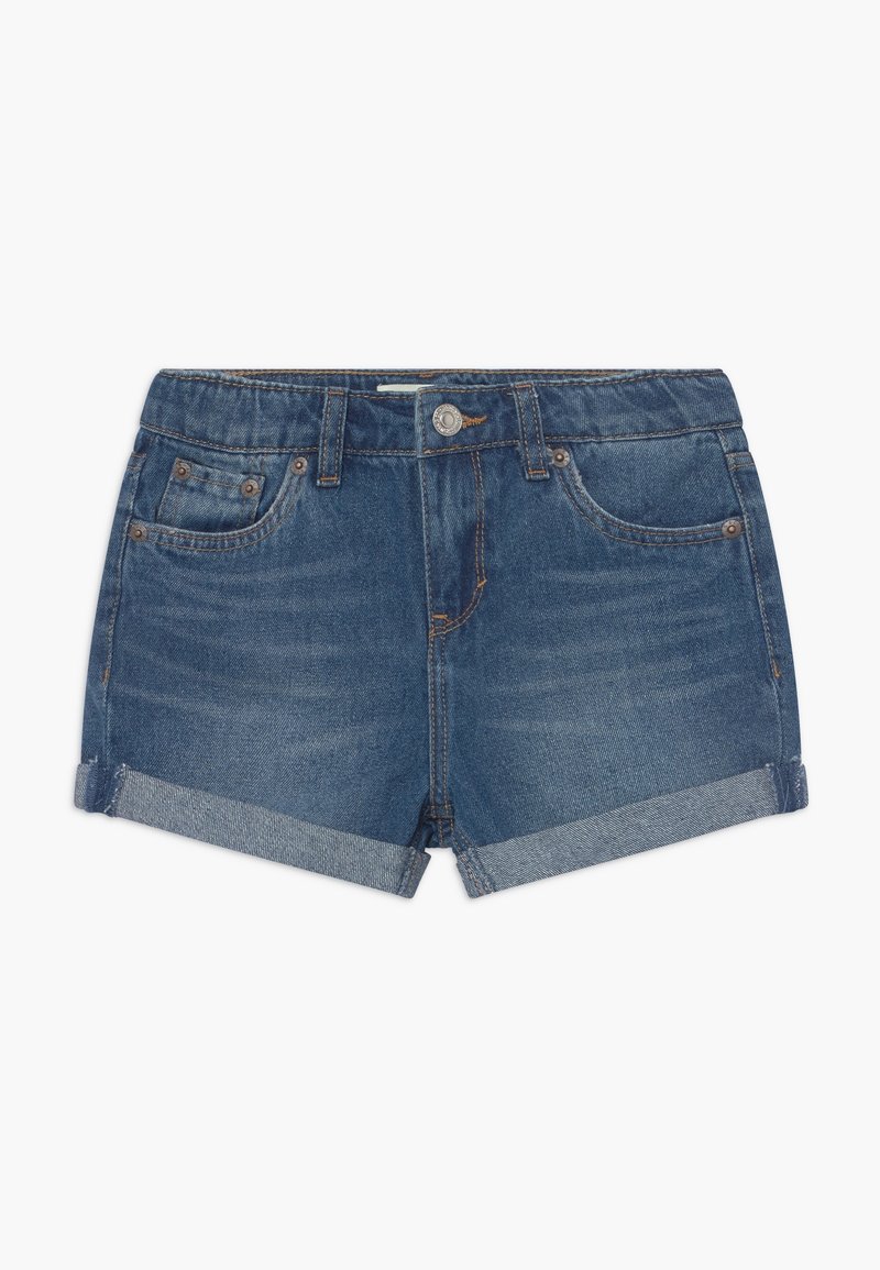 Denimshorts i medelblått med uppvikt fåll, fem fickor, knappstängning och kontrasterande sömmar för extra detaljer.