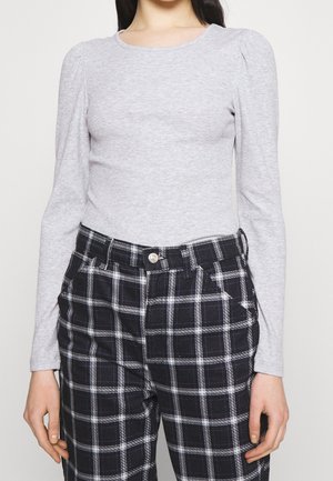 Long sleeved top - grey