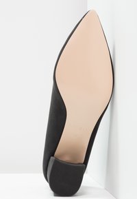 Esprit Pumps - black