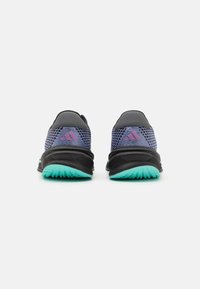 adidas Performance SUPERNOVA GORE-TEX® - Silniční běžecké boty - core black/iron metallic/semi flash aqua