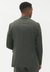 Matinique Suknjič - olive night