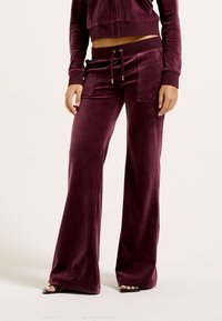 Juicy Couture - LAYLA LOW RISE POCKETED FLARE - Trousers - winetasting Thumbnail Image 1
