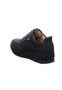 Thumbnail Image 8