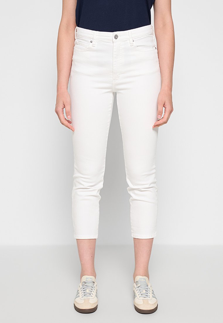 French Connection Vaqueros slim fit blanco