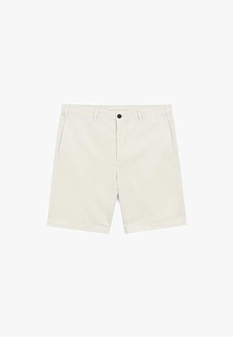 Shorts pour hommes en beige, en coton, dotés de deux poches avant, d'une fermeture à boutons et d'un design à jambe droite. Texture lisse, sans motifs.