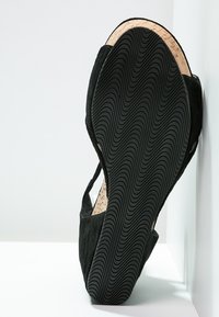 Pier One Sandalen met plateauzool - black