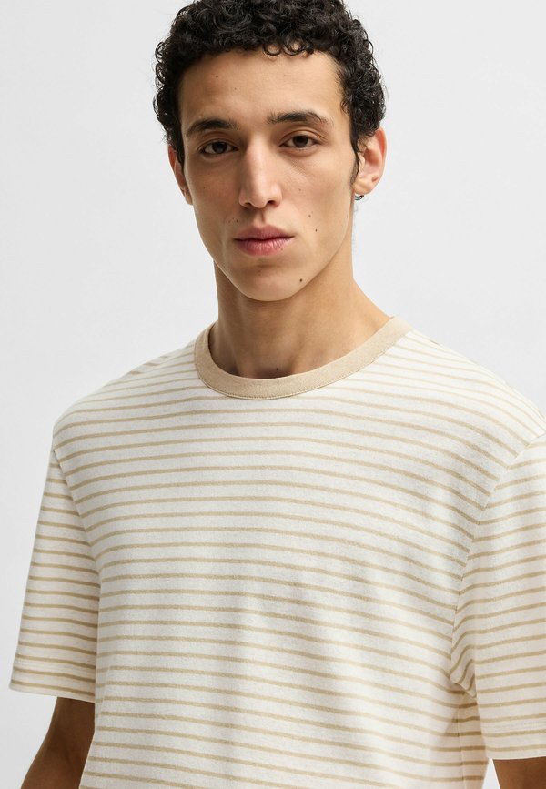 Print T-shirt - light beige five4