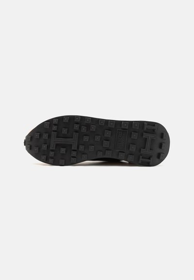 Iceberg LOOP - Trainers - black/brown