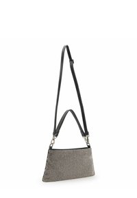 Borsa a spalla in pelle nera con un motivo houndstooth metallico testurizzato, caratterizzata da un design slim e dettagli in hardware argentato.