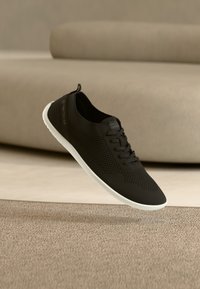 Non sélectionné, black