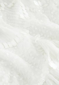 Next REGULAR FIT - STRAPPY SCALLOPED SEQUIN  - Koktailové šaty/večierkové šaty - white