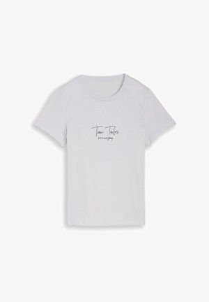 T-shirt blanc à manches courtes avec l'inscription "Tom Tailor love is everything" en script noir centrée sur la poitrine.