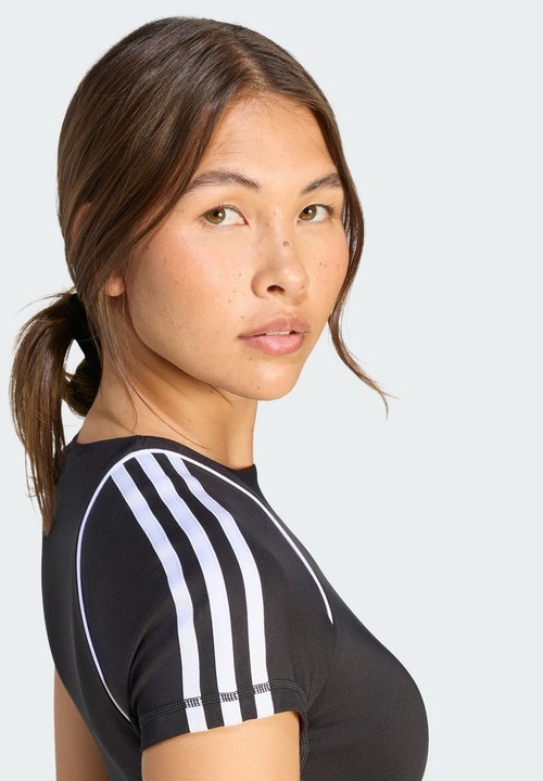 adidas Sport Superstar Bra T-Shirt Asia Sizing 'Black' (Women's) — foto 3