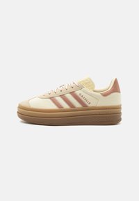 Selected, warm vanilla/clay strata/cream white