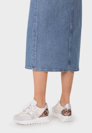 WONDERS ODISEI - Sneakers laag - blanco