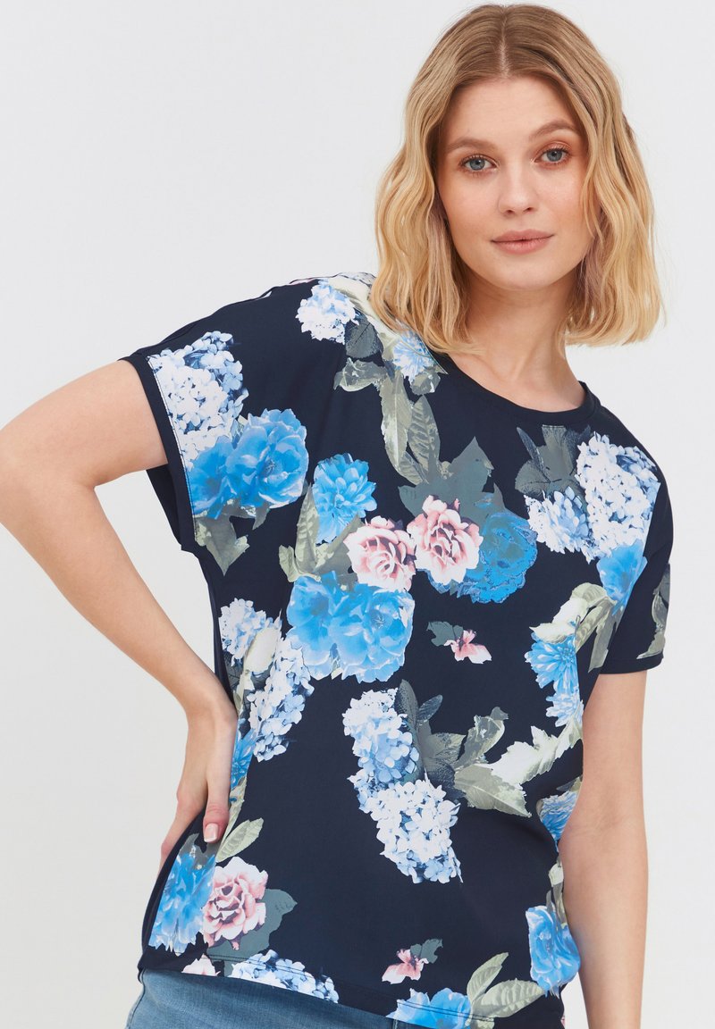 b.young - BYPANYA FLOWER TSHIRT 2 - Print T-shirt - copenhagen night mix, Enlarge