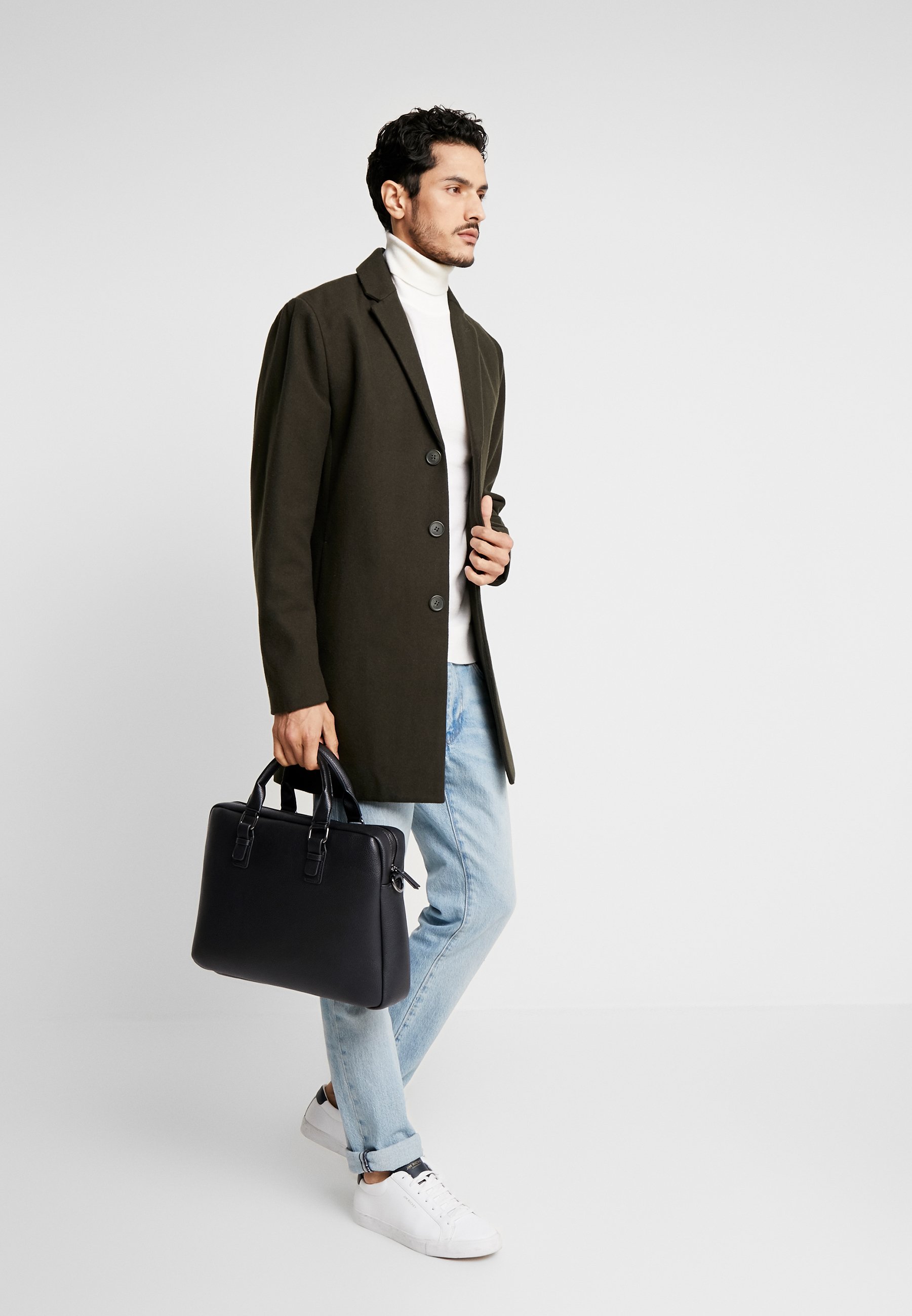 Pier One Borsa porta PC - black/nero - Zalando.it