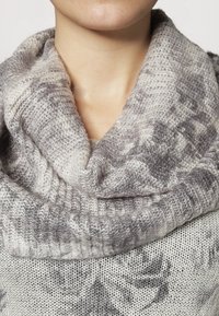 Sisley Neule - off-white