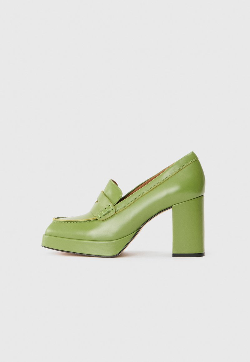 ALOHAS Plateaupumps groen