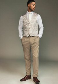 Next OCCASION  - Vestă - champagne gold leaf