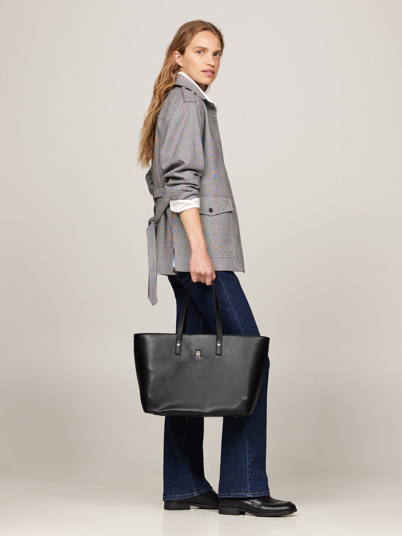 Tommy Hilfiger CHIC TOTE - Geantă de pânză - black