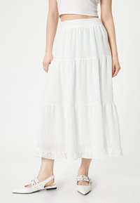 VOLUMINOUS - Jupe longue - off white