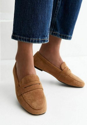 New Look, TAN FLAT PENNY LOAFERS - Instappers - tan