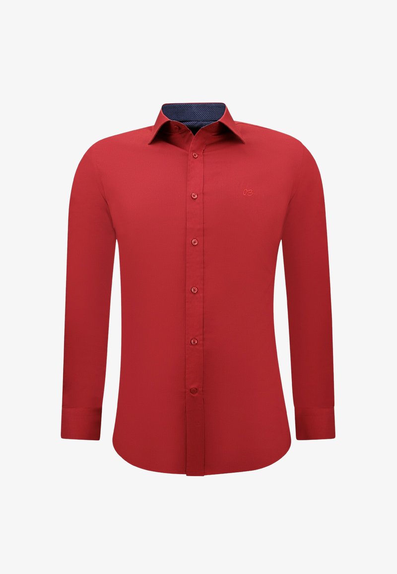 Rode lange mouw shirt in soepele stof met een knoopsluiting aan de voorkant, voorzien van een klassieke kraag en een contrasterende blauwe geblokte binnenkant van de nek.