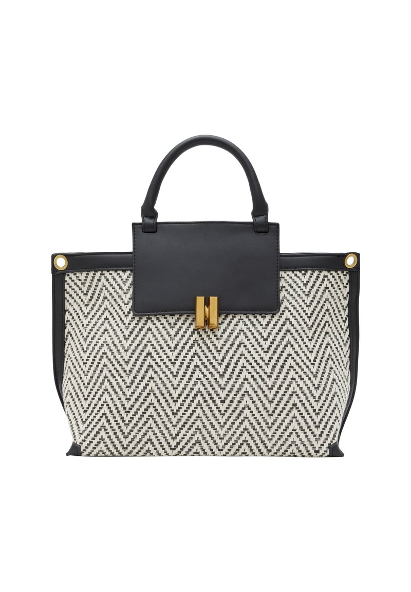 Borsa con manico superiore in pelle nera, con corpo intrecciato a motivo herringbone. Accenti in metallo dorato e chiusura a pattina magnetica.