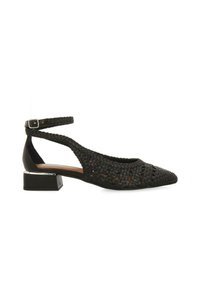 Chaussure slingback en cuir tressé noir avec un bout pointu, une bride à la cheville et un petit talon. Elle présente un motif texturé et une finition lisse.