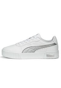 Witte sneaker met een gestructureerde grijze Puma-streep, gewatteerde kraag en dikke rubberen zool. Voorzien van zes veterogen en een textuur voor grip op de zool.