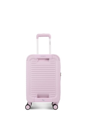 Valise rigide compacte rose clair avec poignée télescopique et quatre roues, vue de face sur fond blanc.