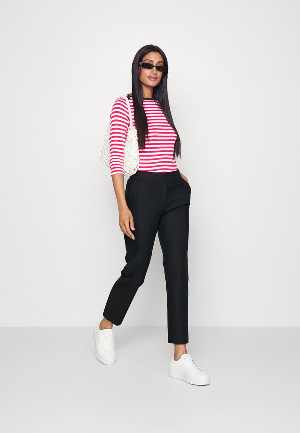 SLIM SLACK - Chinos4