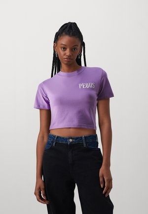 PEQUS BACK LOGO - T-Shirt print - orchid