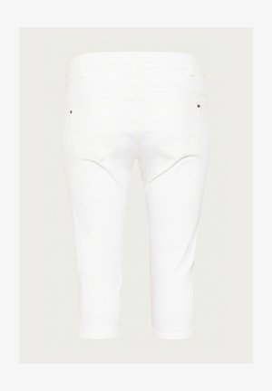 Valged lühikesed teksad keskmise kõrgusega vöökoht, millel on kaks tagumist taskut, peened õmblemise detailid ja sile kangast tekstuur.