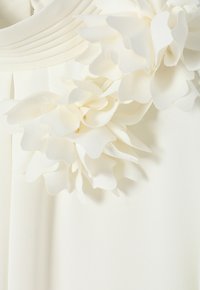 TATUUM FLORISA. - Blůza - off white
