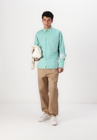 Marimekko JOKAPOIKA UNISEX - Pogājama blūze - light green