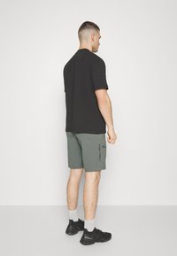 Jack Wolfskin GLASTAL  - Shorts outdoor - gecko green