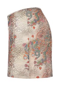 Falda mini ajustada en tejido ligero que presenta un patrón multicolor de dragón y flores sobre un fondo texturizado color beige.