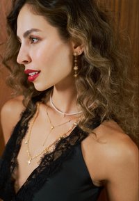 STATEMENT STARBURST LONG DROP EARRINGS - Korvakorut - gold-coloured