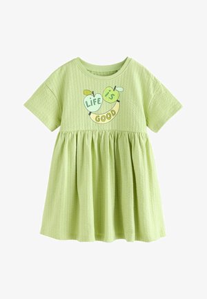 Jasnozielona teksturowana sukienka dla malucha z krótkimi rękawami i grafiką owoców z napisem „Życie jest dobre” na piersi.